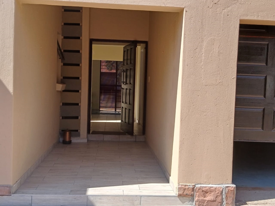 To Let 2 Bedroom Property for Rent in Leloko Lifestyle Estate North West